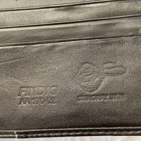FINDIG Stingray Skin Wallet, NWOT - Picture 6 of 11